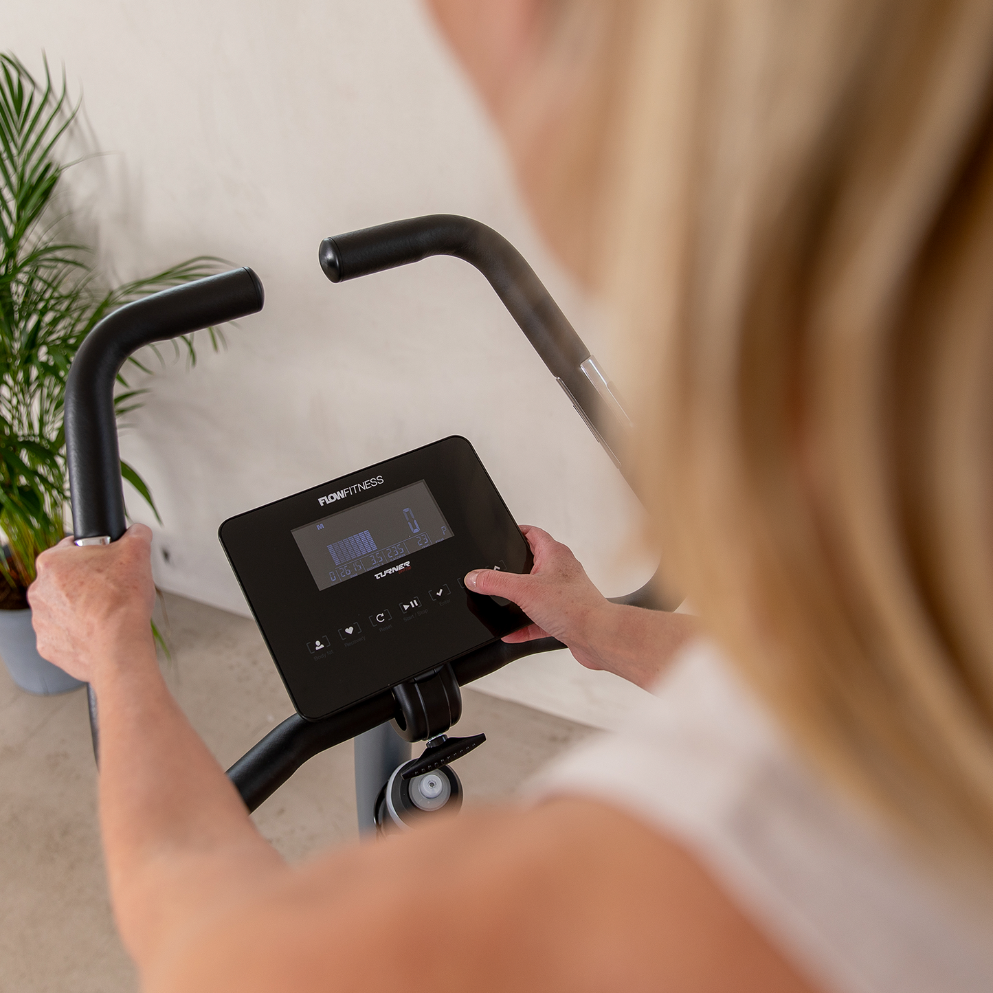 Flow Fitness Turner DHT750 Motionscykel