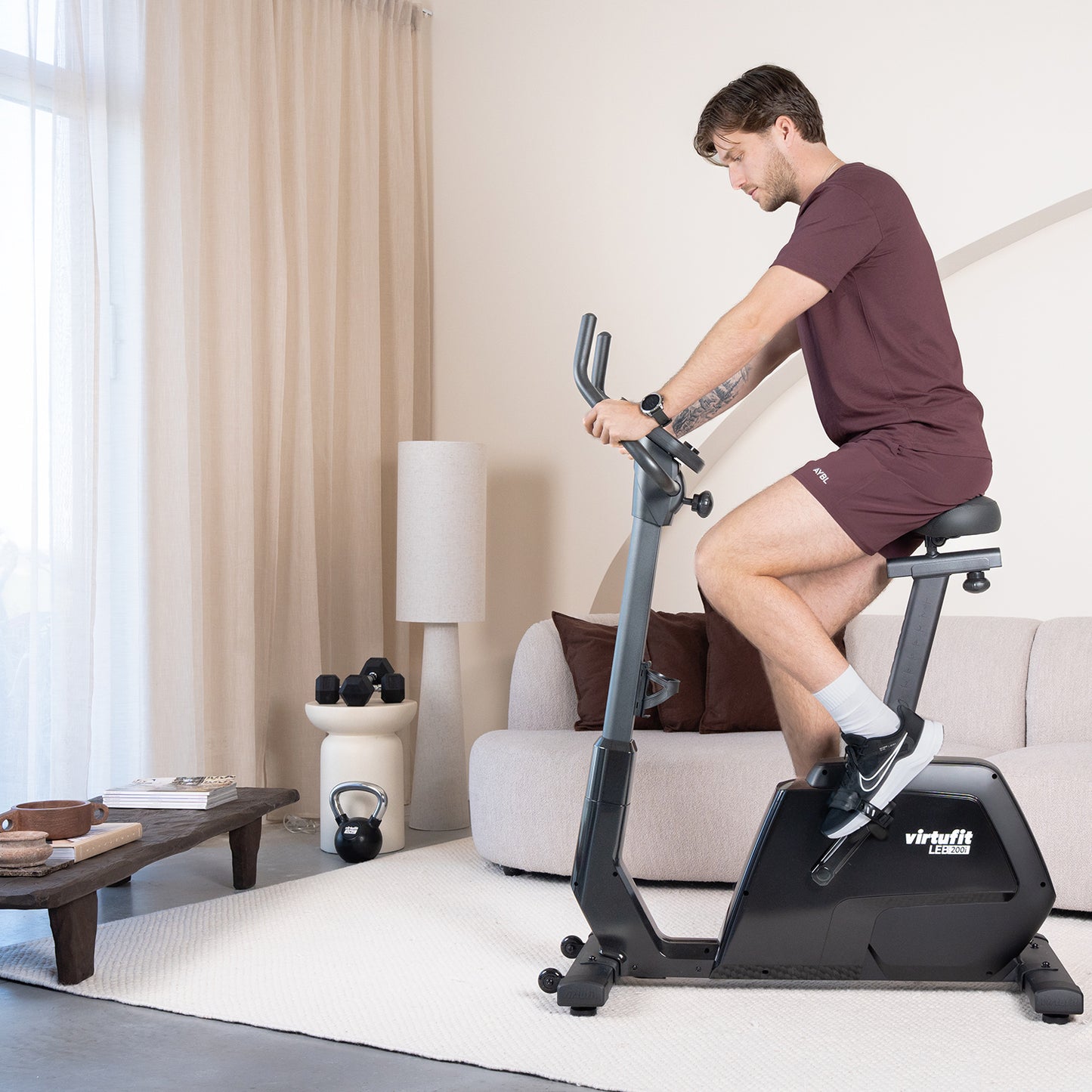 VirtuFit Low Entry Bike 200i Motionscykel