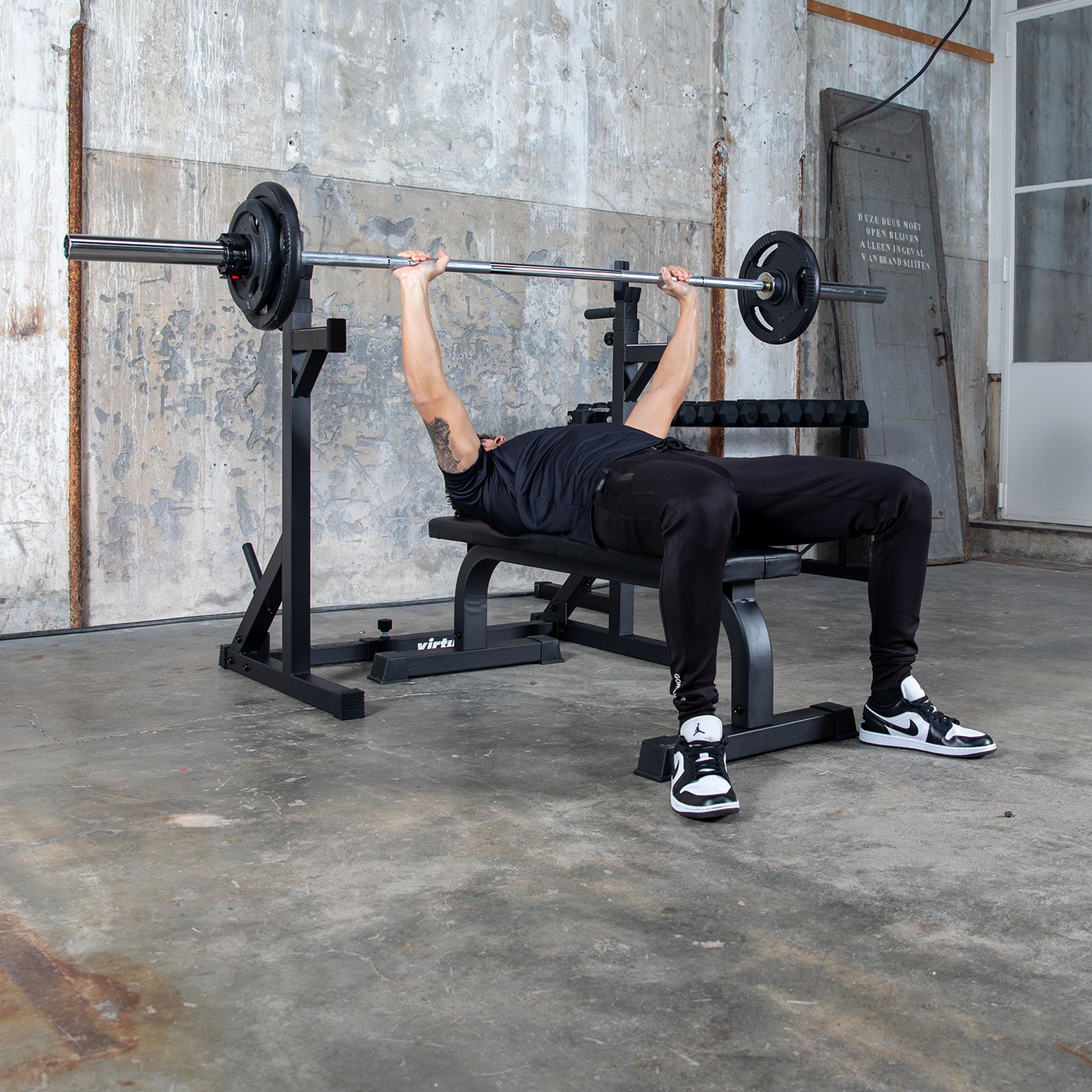 VirtuFit Flad Træningsbænk