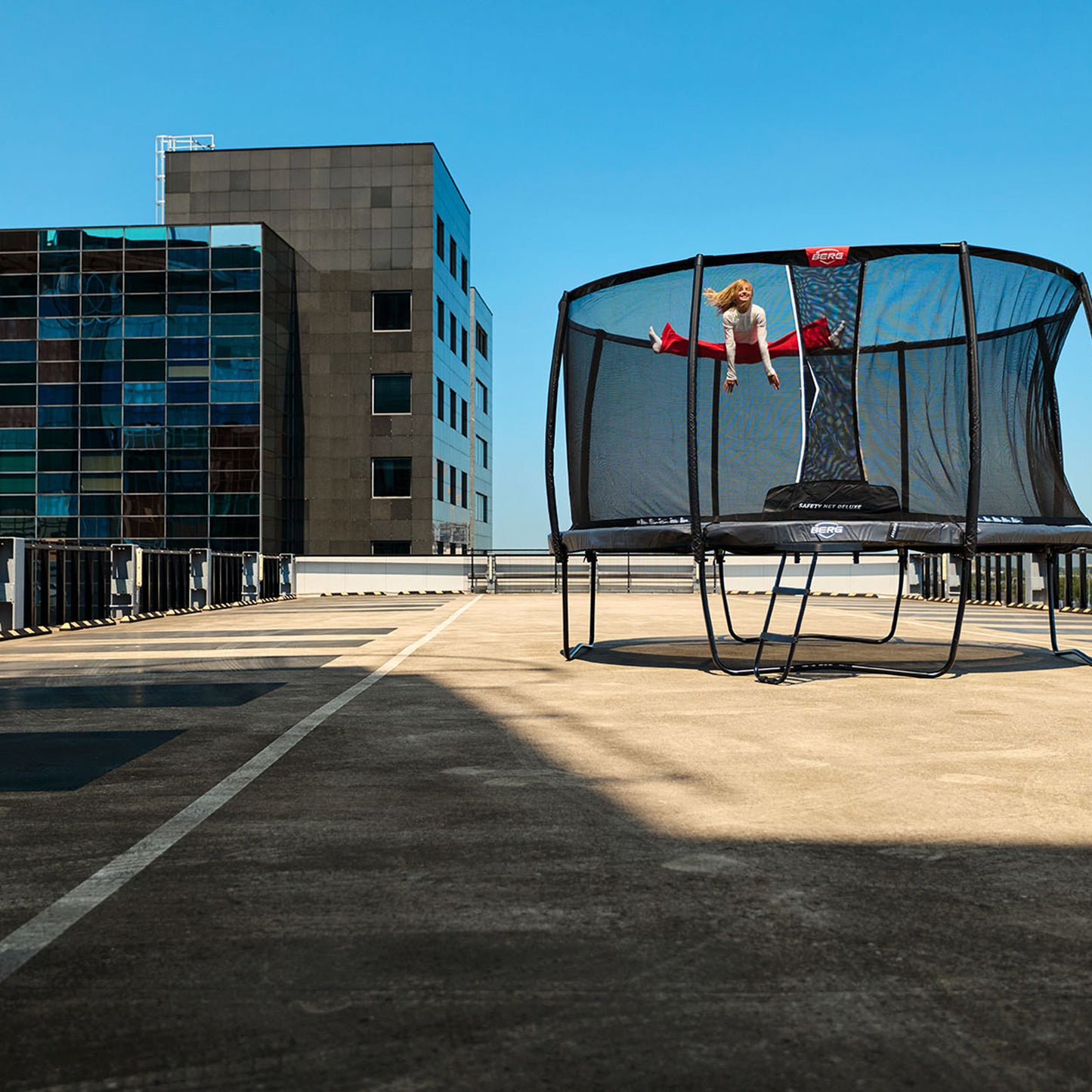 BERG Champion Regular 430 Grå Trampolin + Safety Net DLX XL